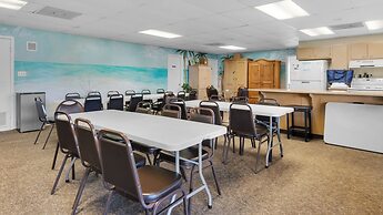 Pool, Tennis, Beach Access & Pet-friendly fun + Free Attraction Ticket