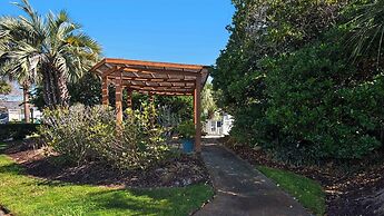 Pool, Tennis, Beach Access & Pet-friendly fun + Free Attraction Ticket