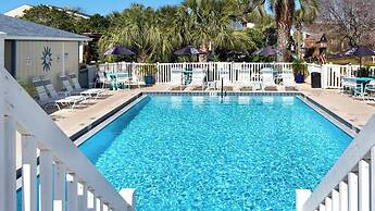 Pool, Tennis, Beach Access & Pet-friendly fun + Free Attraction Ticket