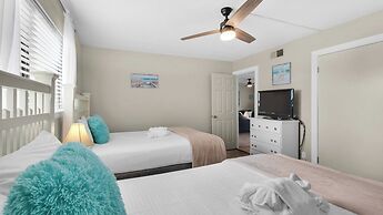 Pool, Tennis, Beach Access & Pet-friendly fun + Free Attraction Ticket