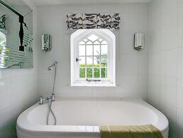 Unique Stay for Large Groups - Please Enquire!