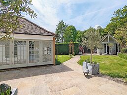 Unique Stay for Large Groups - Please Enquire!