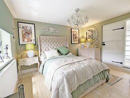 Unique Stay for Large Groups - Please Enquire!