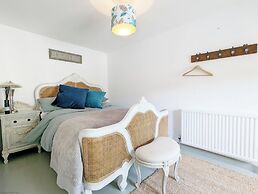 Unique Stay for Large Groups - Please Enquire!