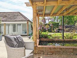 Unique Stay for Large Groups - Please Enquire!