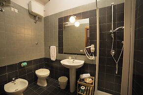 P.C. BOUTIQUE MEDINA H. CENTRO