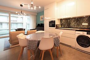Newly-built Apartment by the sea