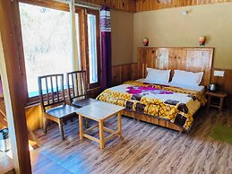 Tirthan Holidays Cottage