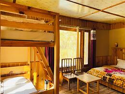 Tirthan Holidays Cottage