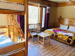 Tirthan Holidays Cottage