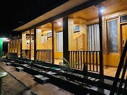 Tirthan Holidays Cottage