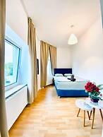 Spacious 4 BR Apt Perfect for Groups