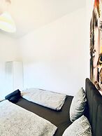 Spacious 4 BR Apt Perfect for Groups