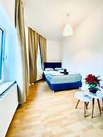 Spacious 4 BR Apt Perfect for Groups