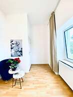 Spacious 4 BR Apt Perfect for Groups