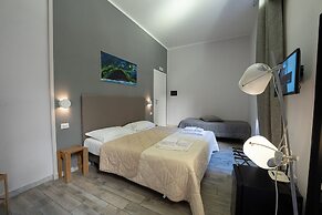 P.C. BOUTIQUE H. VESUVIUS NAPOLI CENTRO