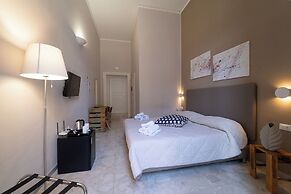 P.C. BOUTIQUE H. CASTEL NUOVO