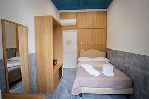 P.C. BOUTIQUE H. CASTEL NUOVO