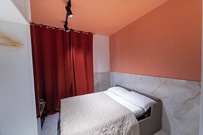 P.C. BOUTIQUE H. CASTEL NUOVO