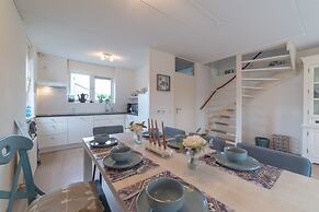 Spacious Holiday Home With Sauna Near Beach