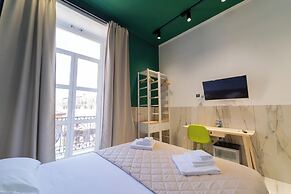 H.R. BOUTIQUE PORTO NAPOLI CENTRO