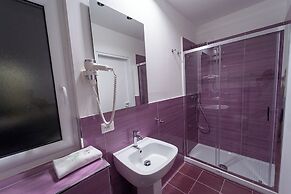 H.R. BOUTIQUE PORTO NAPOLI CENTRO