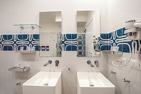 H.R. BOUTIQUE PORTO NAPOLI CENTRO