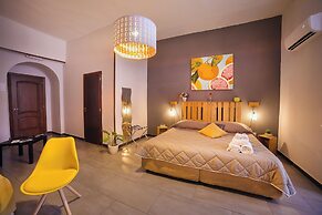 H.R. BOUTIQUE PORTO NAPOLI CENTRO