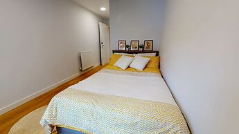 Student Only Collingwood