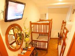 Collection O Avitel Hotel near Osmena Highway, PNR Pasay Station, Metr