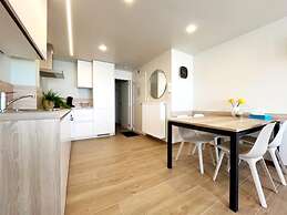 Apartment in Wenduine With Stunning Sea Views