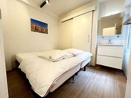 Apartment in Wenduine With Stunning Sea Views