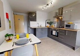 Student Only iQ Leeds