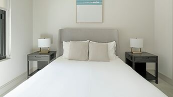 The Hayworth Apartments By Barsala