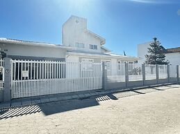 Casa Moderna e Aconchegante