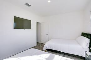 Palm Breeze Lux Stay - Port St. Lucie