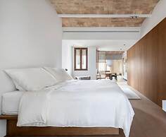 Barcelona Blissful Apartment Escape