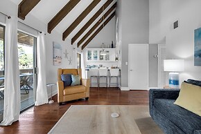 Sleeps 8 w/ Resort Pools, Tennis, Golf & Beach Access + Attraction Tic