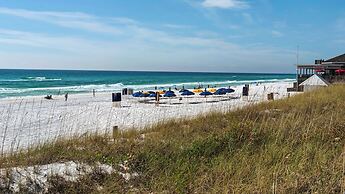 Sleeps 8 w/ Resort Pools, Tennis, Golf & Beach Access + Attraction Tic