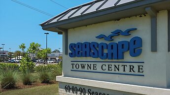 Sleeps 8 w/ Resort Pools, Tennis, Golf & Beach Access + Attraction Tic