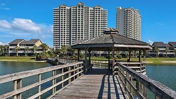 Sleeps 8 w/ Resort Pools, Tennis, Golf & Beach Access + Attraction Tic