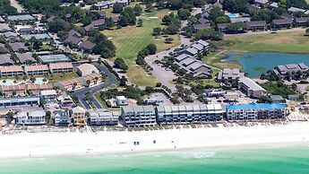 Sleeps 8 w/ Resort Pools, Tennis, Golf & Beach Access + Attraction Tic