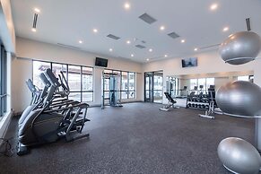 Sandman Signature Las Colinas Hotel & Suites
