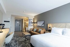 Sandman Signature Las Colinas Hotel & Suites