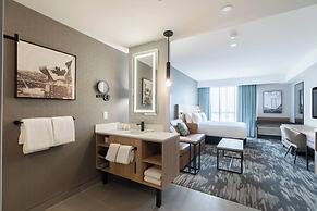 Sandman Signature Las Colinas Hotel & Suites