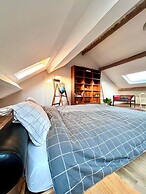 Spacious Family Apartment Midi