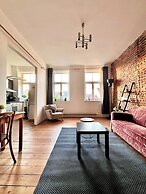 Spacious Family Apartment Midi