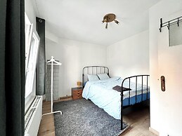 Spacious Family Apartment Midi