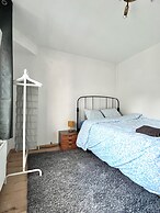 Spacious Family Apartment Midi