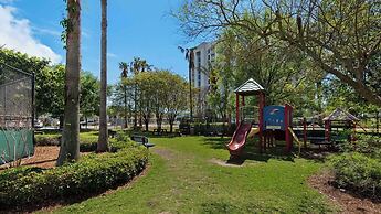 Palms Resort 2813: 2br, Pools, Courts, Gulf Views & Minutes to Beach!